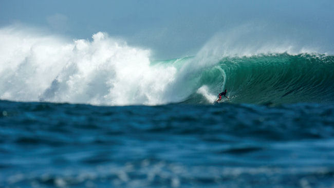 Bali surfing