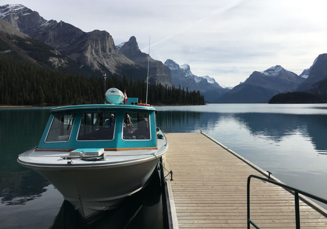 Maligne Lake boat cruise