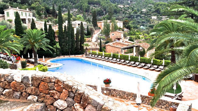 La Residencia pool