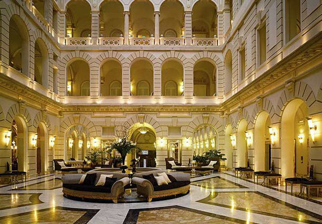 Boscolo Budapest lobby