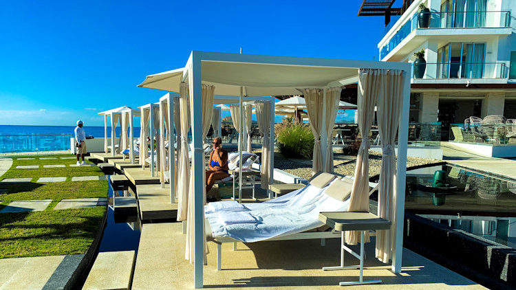 Le Blanc pool cabanas