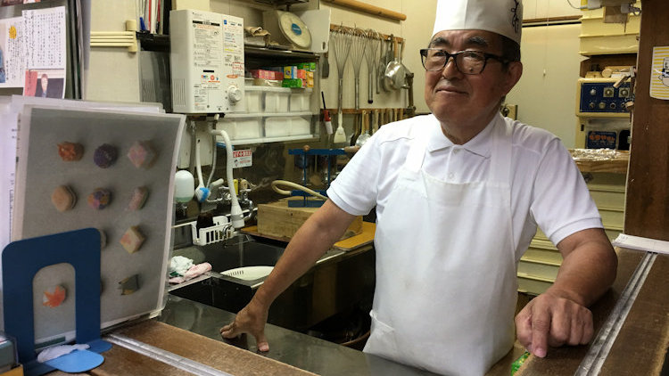 pancake baker in Ginza Tokyo