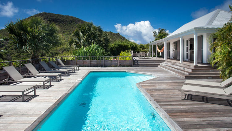 Villa Vina pool