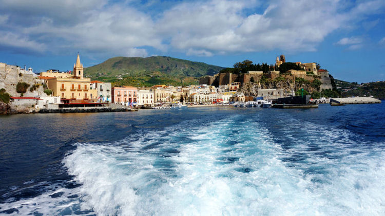 Aeolian Islands yachting