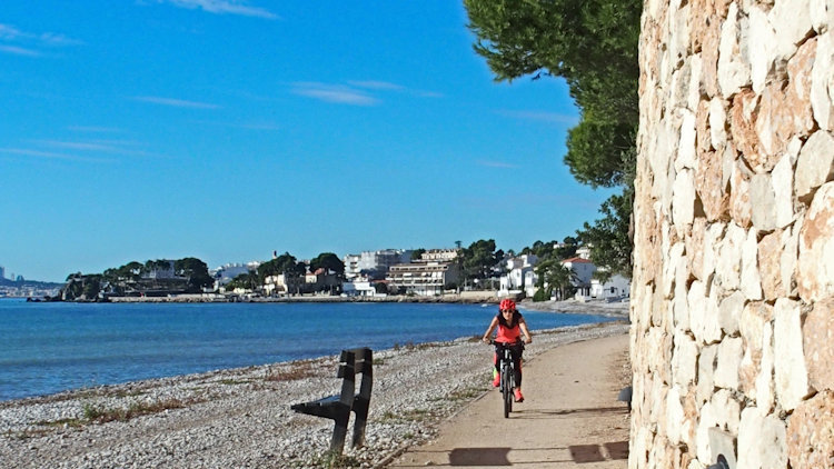 Gadea seaside biking