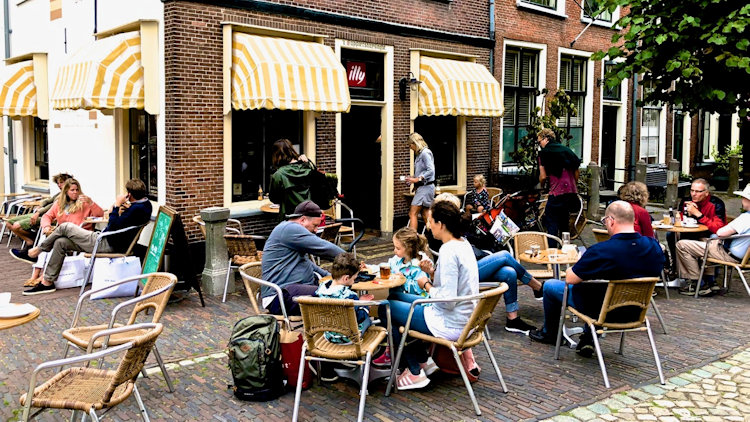 Leiden cafe