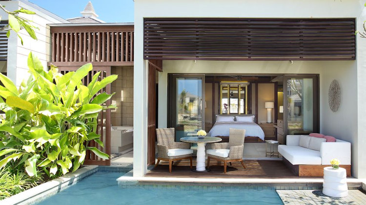 Ritz-Carlton Bali suite