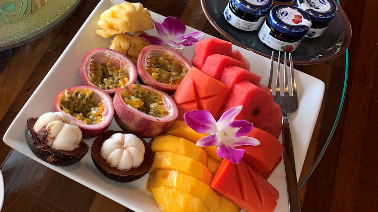 Thai fruit plate