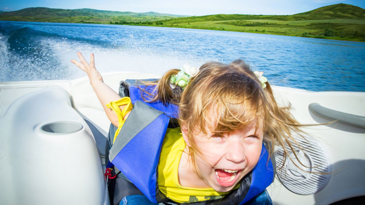 yachting with children