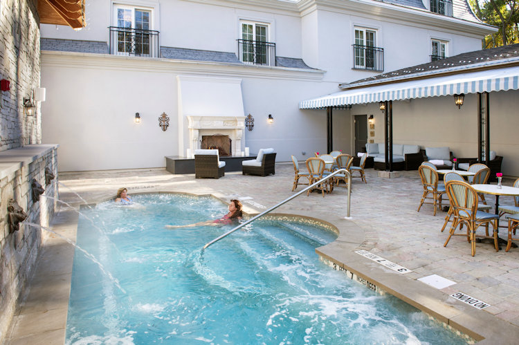 Mirbeau spa pool