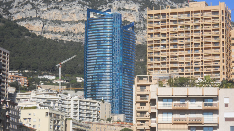 Monte Carlo real estate