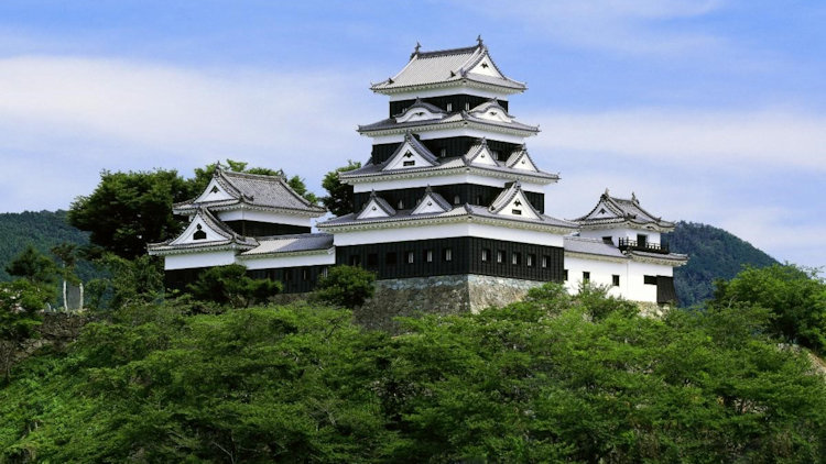 Ozu Castle 