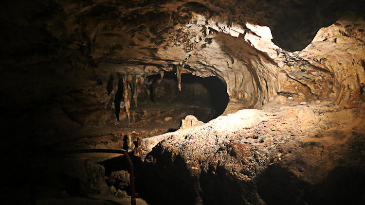 Curacao caves