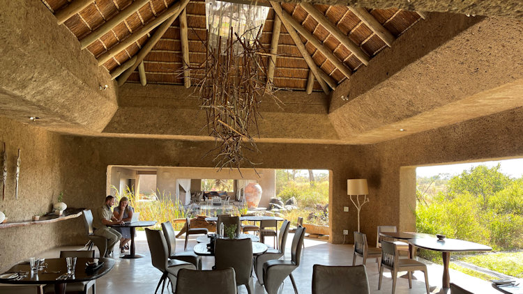 Sabi Sabi Earth Lodge