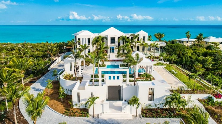 6 Turks & Caicos Adaları’ndaki en lüks villalar