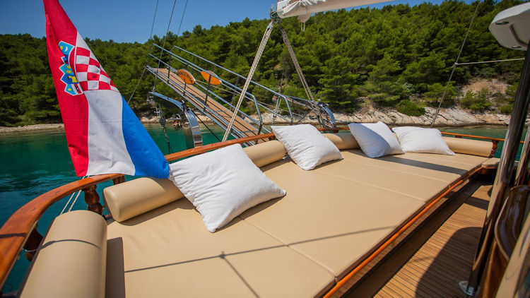 yacht relaxing