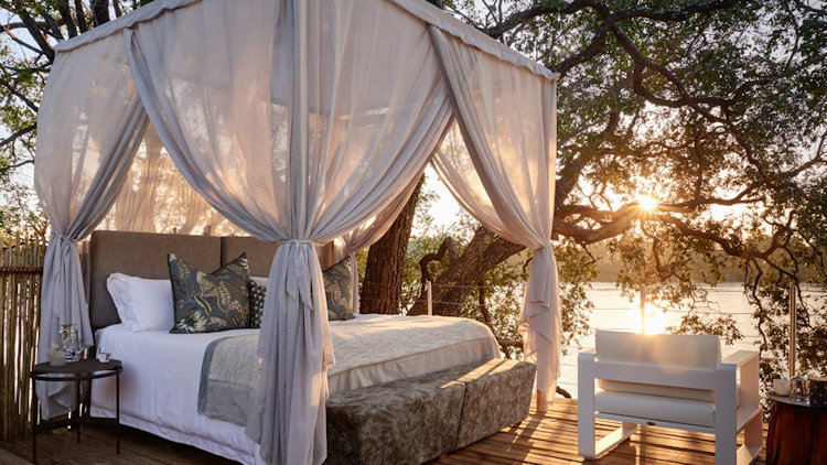 Victoria Falls Island Lodge