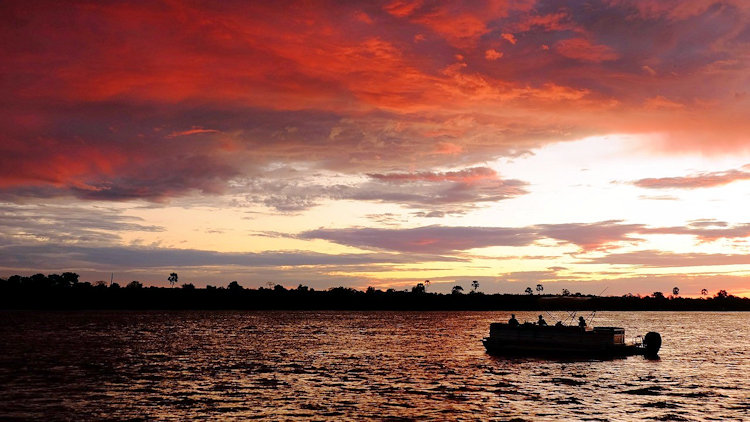 Victoria Falls Island Lodge