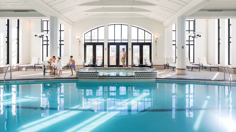 Fairmont Le Chateau Frontenac pool