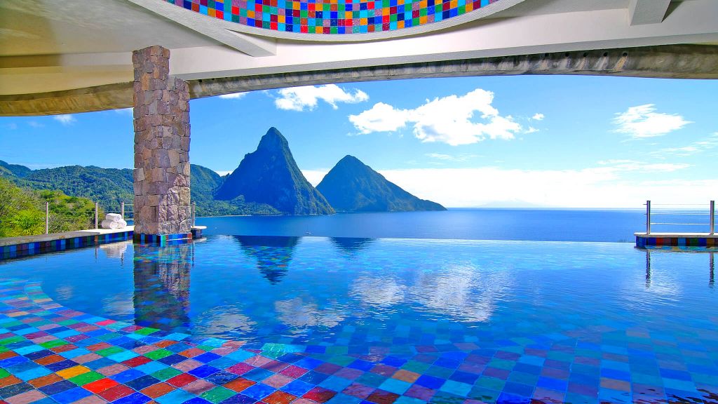 Jade Mountain pool