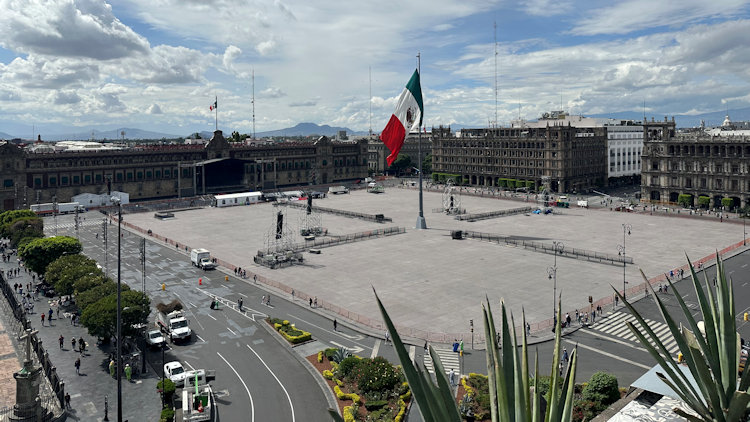 Zocalo - Mexican Flag