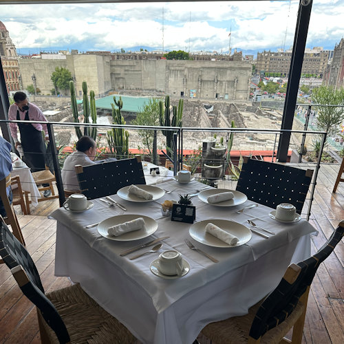 El Mayor Restaurant Bar - view of the archeological site