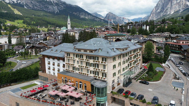 Grand Hotel Savoia aerial