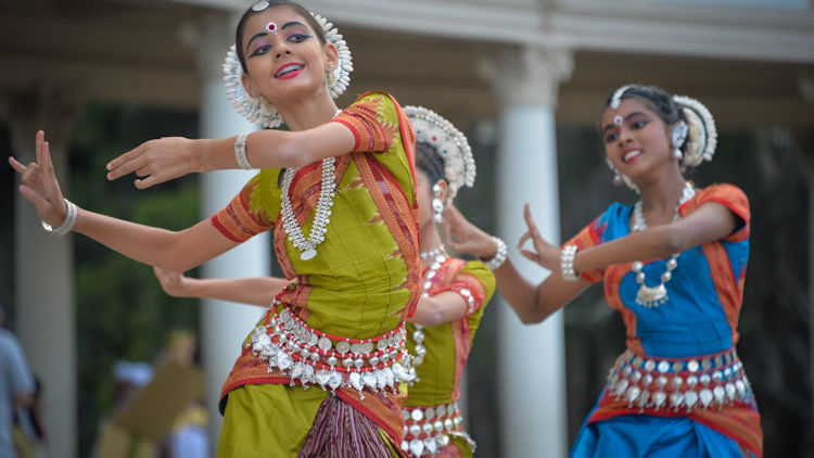 Indian dancers