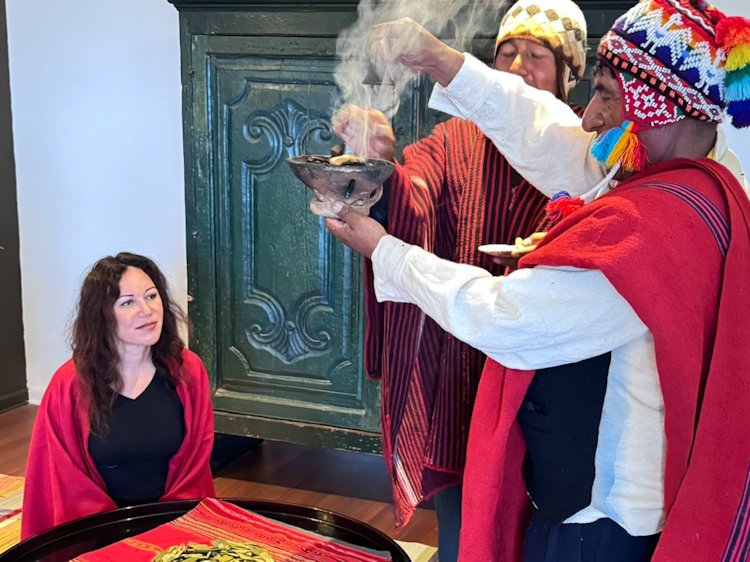 Tinalaka Titilaka: A Mystical Sanctuary on the Shores of Lake Titicaca - 90735