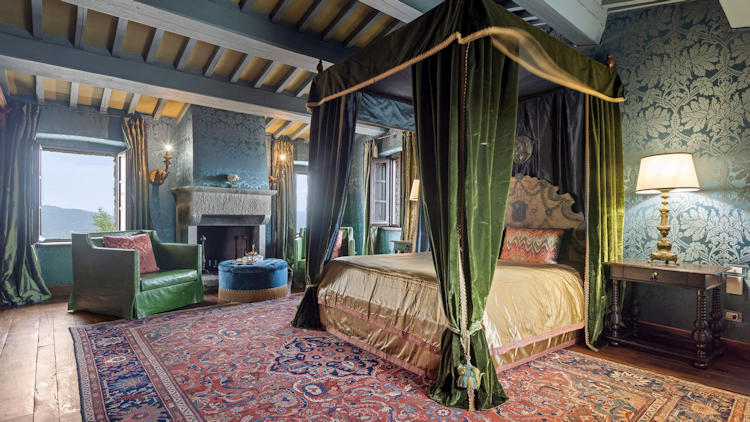 castello bedroom
