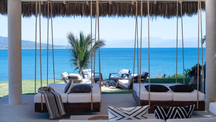 luxury villa rental