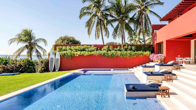 luxury villa rental