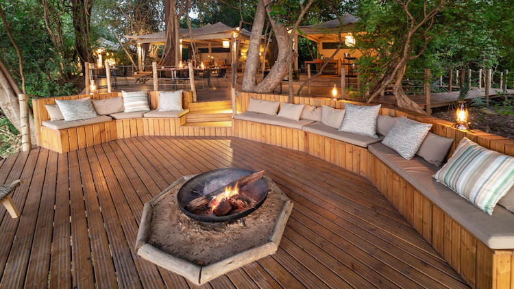 Tsowa Safari Island Campfire Lounge