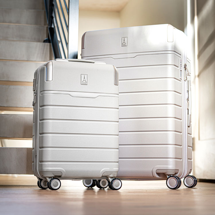 Travelpro Platinum Reserve