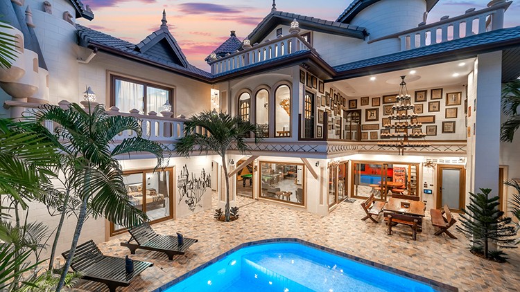 POTTERLAND at dusk, a 6-bedroom Harry Potter-themed pool villa in Pattaya