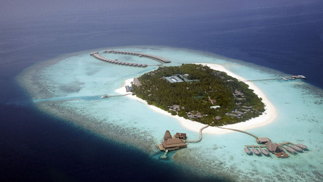 Anantara Kihavah Villas aerial