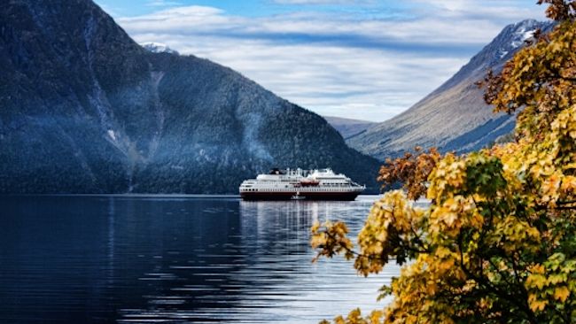 Hurtigruten cruise