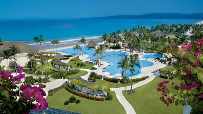 Grand Velas Riviera Nayarit infinity pool