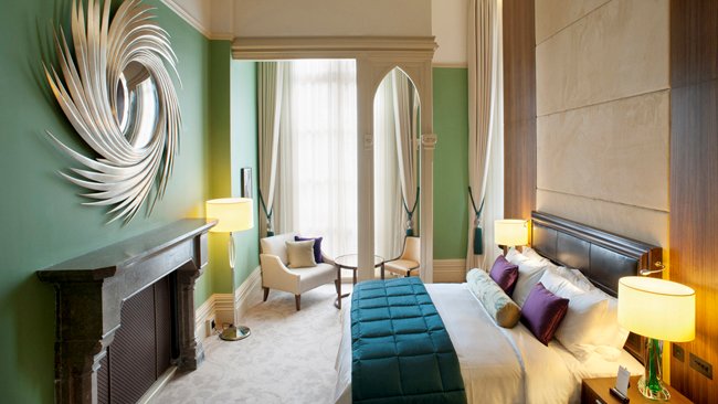 St. Pancras Renaissance London Hotel junior suite