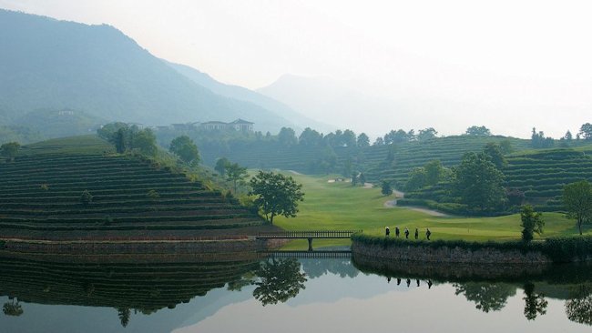 Hangzhou morning mist