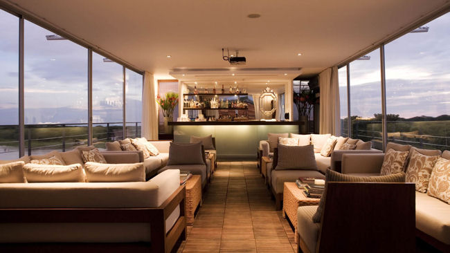 Aqua Expeditions MV Aria lounge