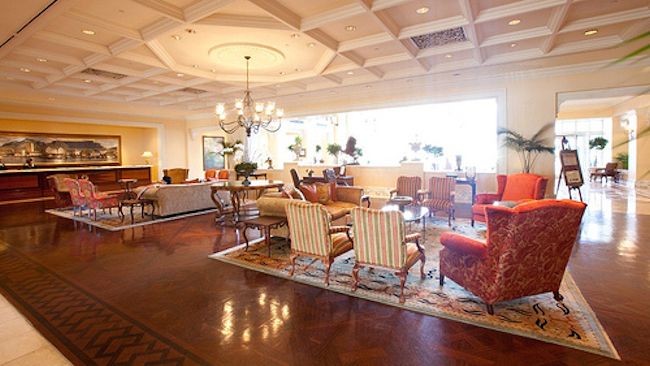 Table Bay Hotel lobby