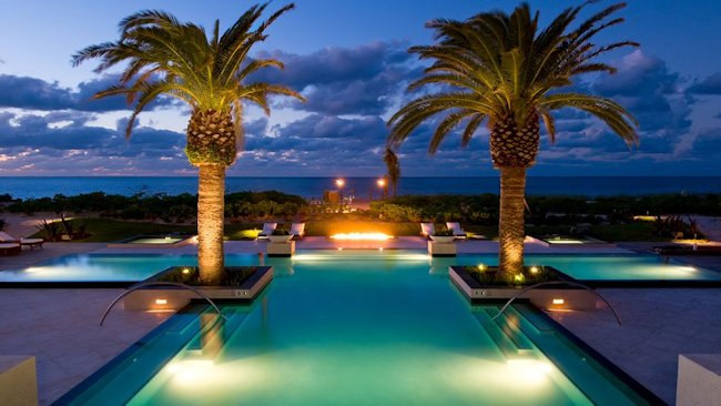 Grace Bay Club swimming pool