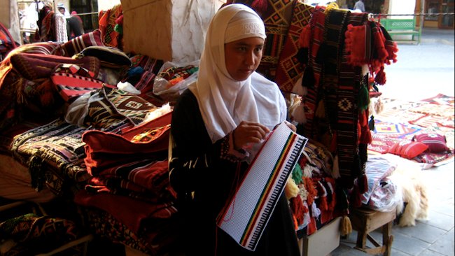 Doha woman in souk