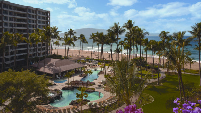 Kaanapali Ali'i swimming pools and beach